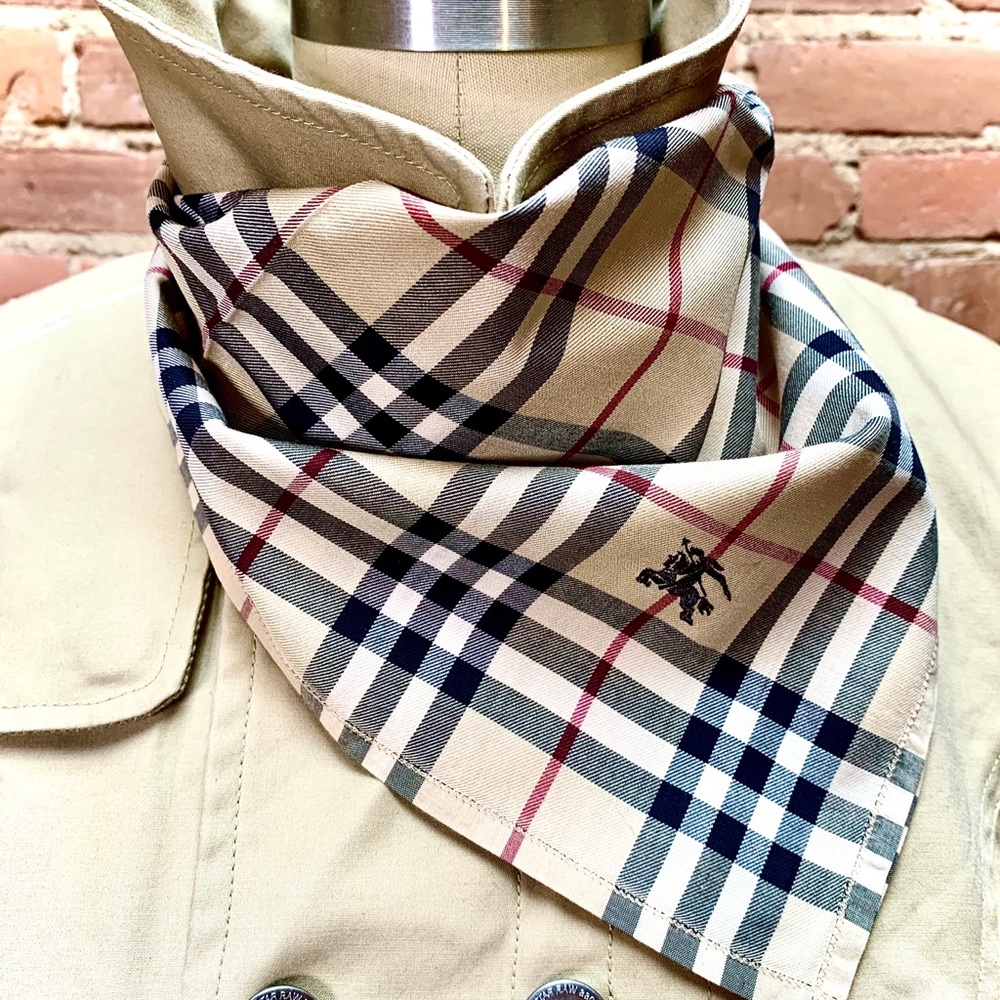 LAST CHANCE!  BURBERRY AUTHENTIC SQUARE SCARF